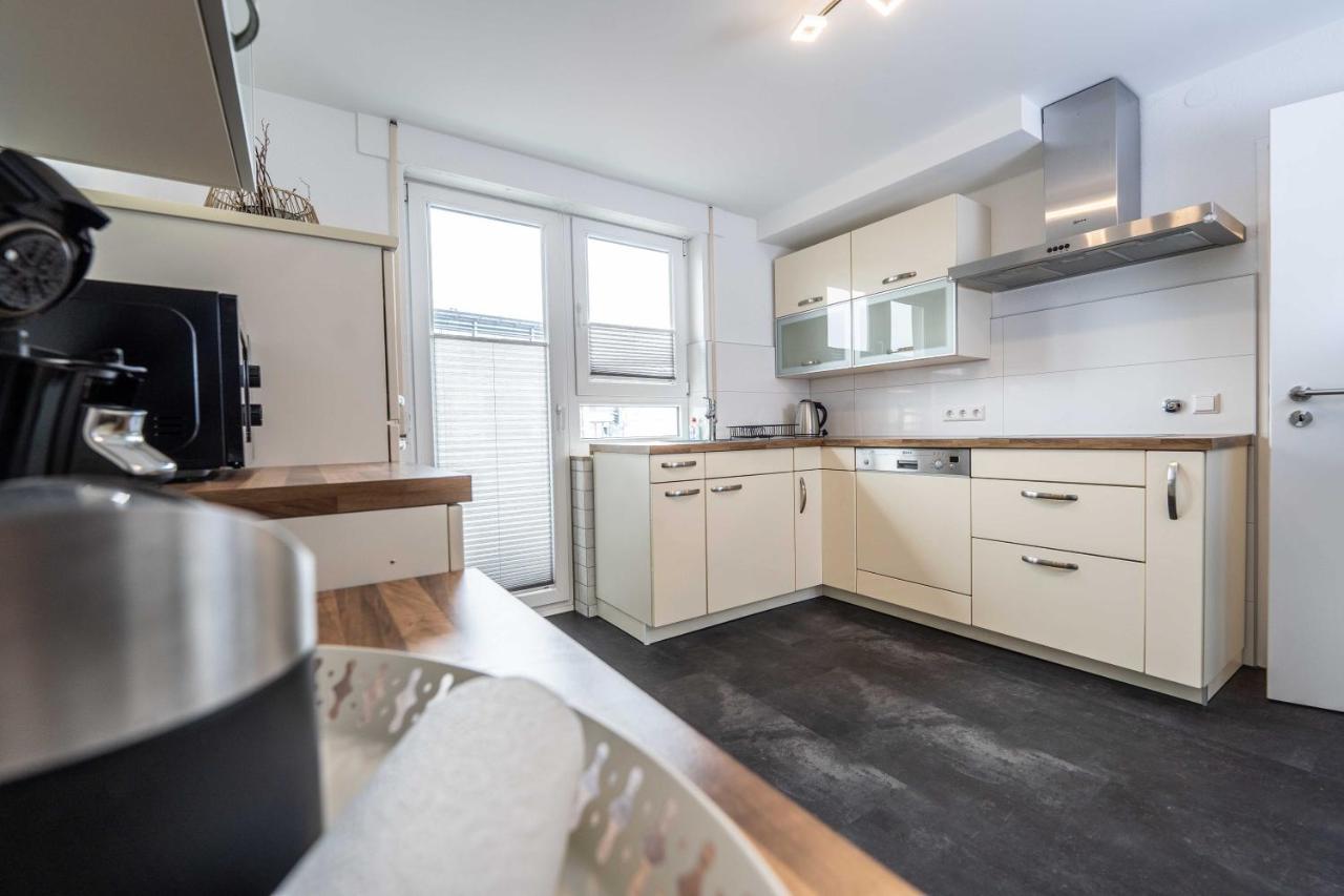 City Wohnung Fn L 5 Klimatisiert Mit Balkon Und Kueche FDH Exterior photo