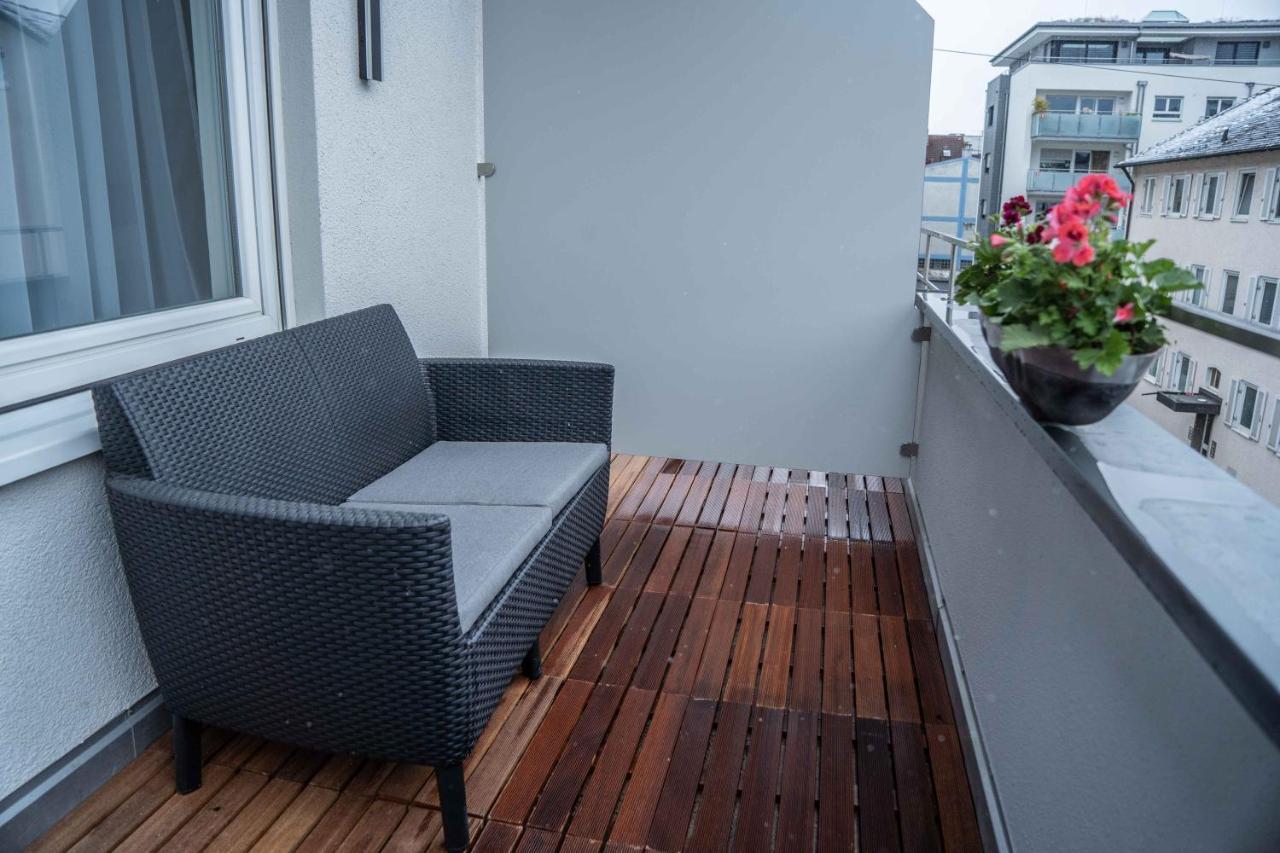 City Wohnung Fn L 5 Klimatisiert Mit Balkon Und Kueche FDH Exterior photo